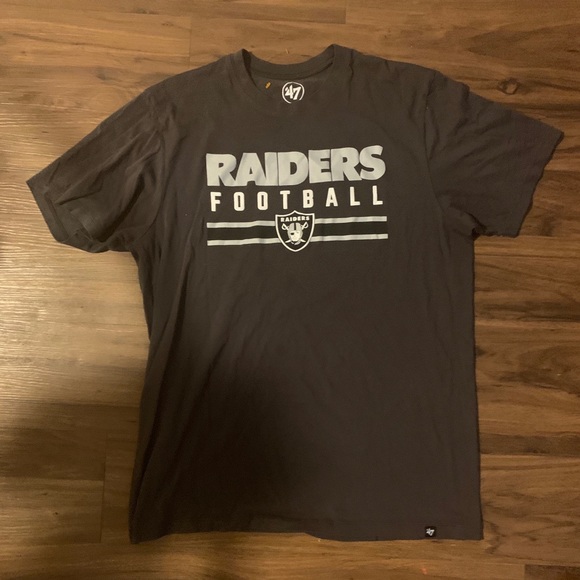 47 Other - Oakland raiders tee size medium